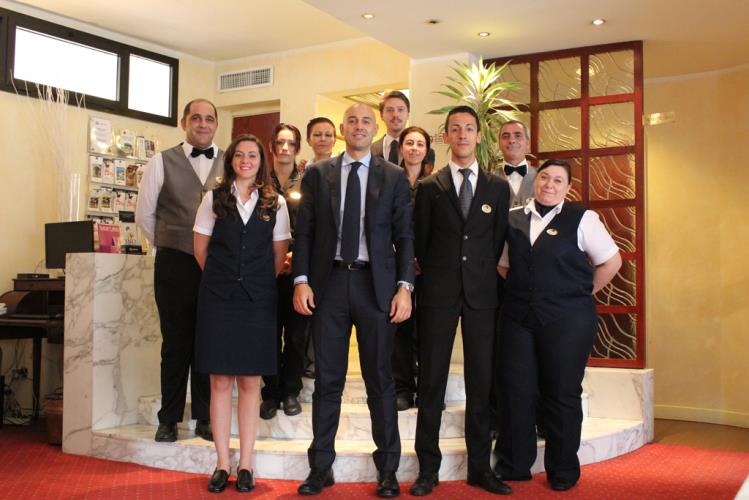Das Personal des Best Western Hotel Piccadilly Das Personal im Hotel Piccadilly ist verfügbar und bereit, alle Ihre Bedürfnisse zu erfüllen, um maximalen Komfort bieten in Rom