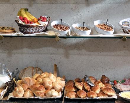 Entdecken Sie das reichhaltige Frühstück im Hotel Piccadilly!