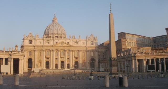 Buchen Sie Ihr Zimmer im Best Western Hotel Piccadilly! Sie werden am Sonntag Angelus Reflexion Papst Francesco in dem Petersplatz in Rom teilnehmen!