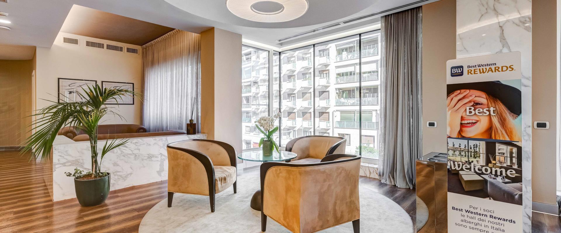 Contacts Hotel Piccadilly