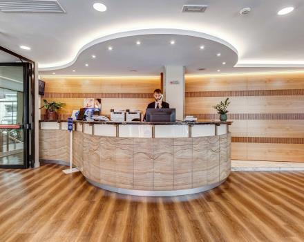 Reception Hotel Piccadilly