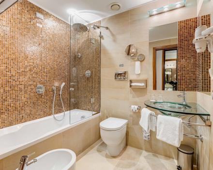 Comfort Room Bathroom Hotel Piccadilly