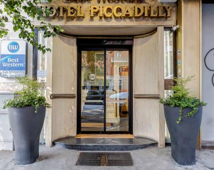 Insegna Hotel Piccadilly