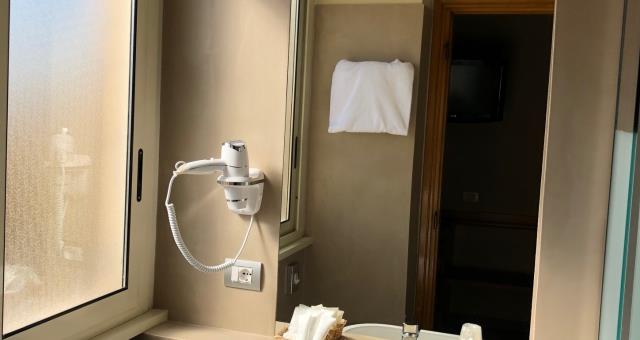 The Piccadilly Hotel bathroom renovated in 2018